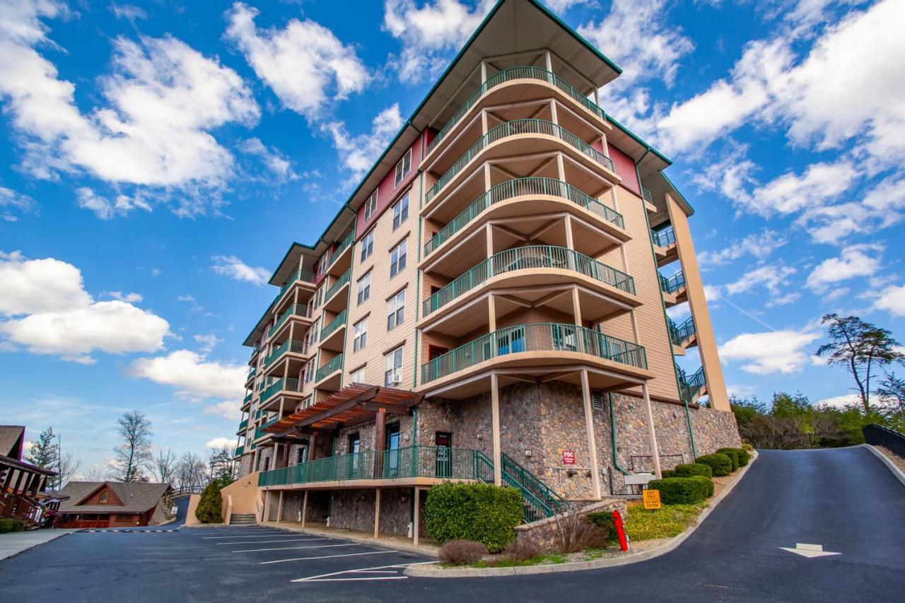 The Bear Paw Palace Mtn View And Community Pools Pigeon Forge Bagian luar foto